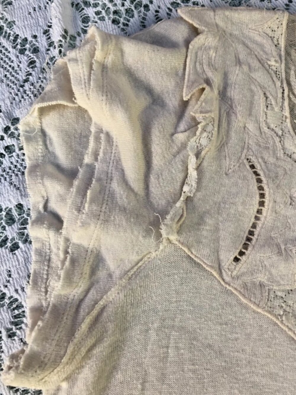 Ivory Free People Distressed Cotton Top Lace And Ruffles Soft Size M - Picture 4 of 14